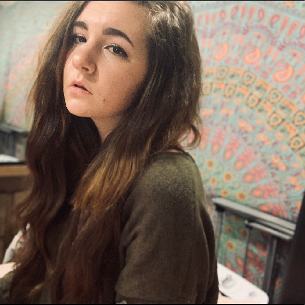 Meet your Posher, Abby